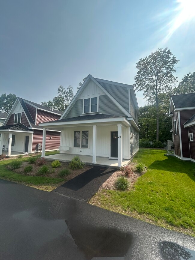 SPRUCE 2-BED 1.5-BATH ON SLAB
