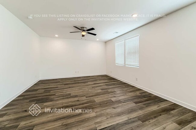 Photo - 263 W Millbrook Dr