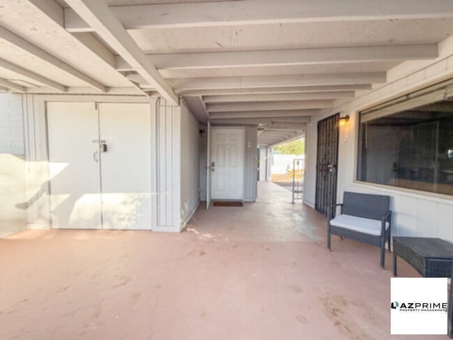 Photo - Furnished 1/1 Phoenix Triplex Unit - Comfort & Convenience!