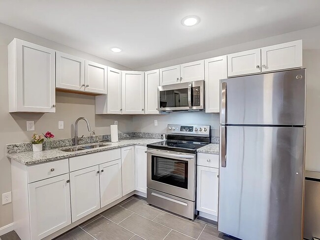 Photo - 2341 Burnet Ave Unit Apt 1