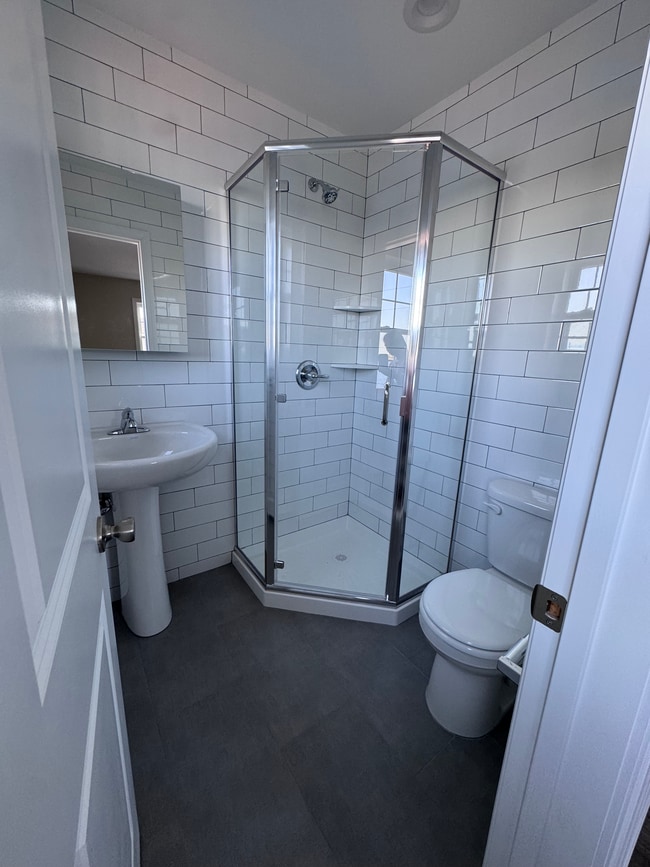 Photo - 6204 Hillmeyer Rd Unit 2