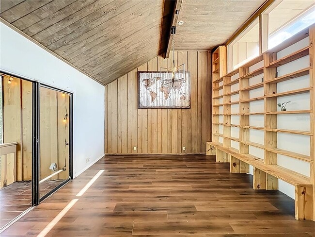 Photo - 233 Crown Oaks Way Unit 233