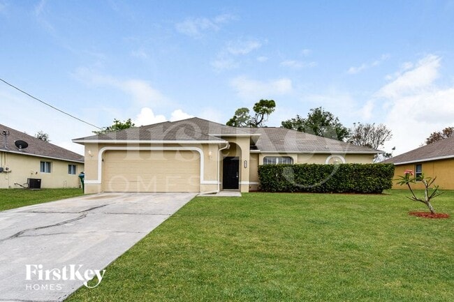 Building Photo - 2014 NW 16th Pl