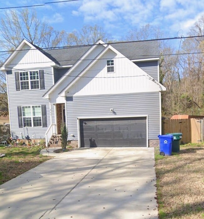 Building Photo - 465 Menchville Rd S