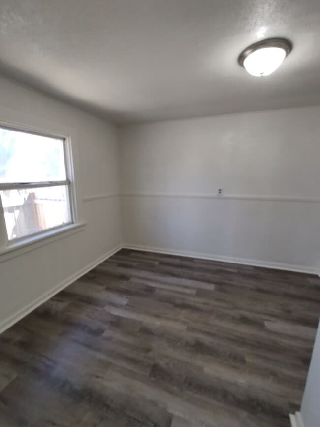 Photo - 2 Bedroom 1 Bath Newly Remodeled House