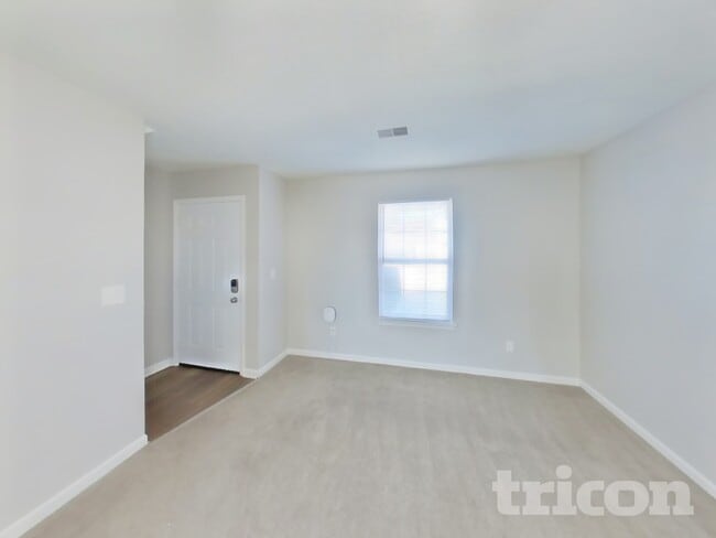 Photo - 1122 Waverly Pl Dr