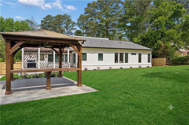 4130 Lower Roswell Rd