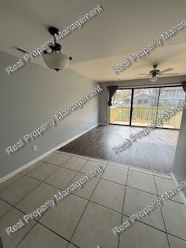 Updated 3 Bedroom Townhome House Rental in Hammond, IN