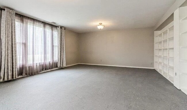 Photo - 8690 Olson Rd