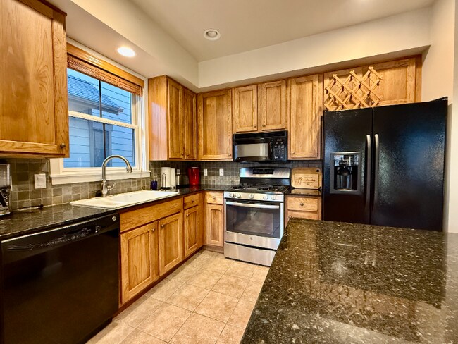 6008 St Moritz Dr Unit J