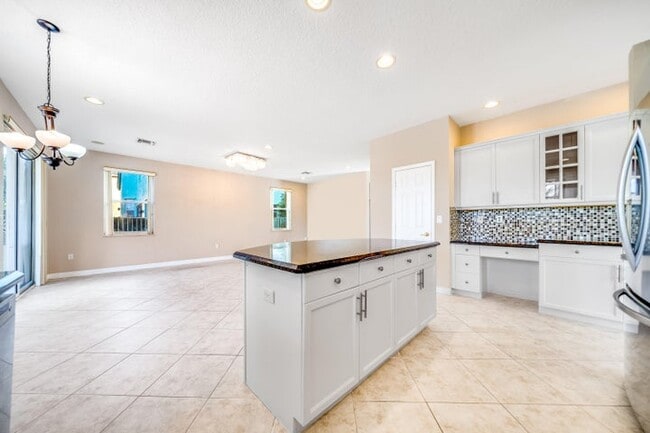 Photo - 2324 Simonson Dr