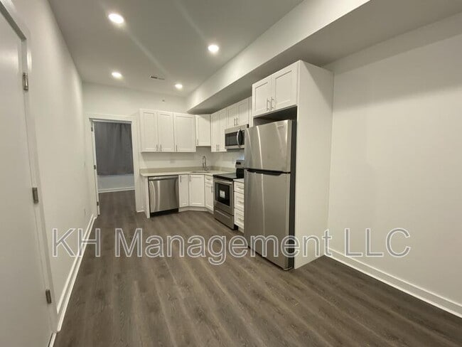 Building Photo - 4936 W Thompson St Rental