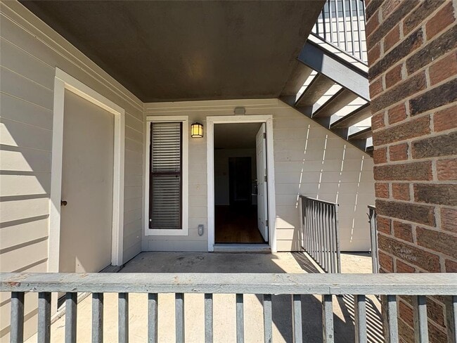 Building Photo - 10616 Mellow Meadow Dr Unit 5D