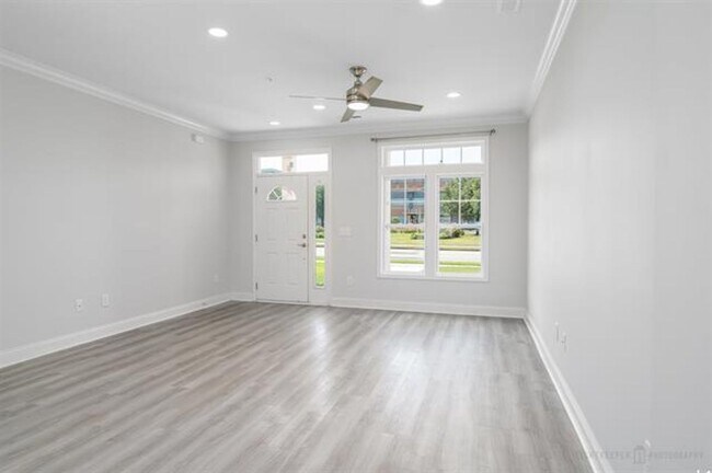 Photo - High Market in Market Common