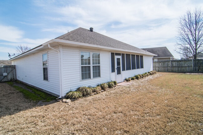 Photo - 3 Bedroom/ 2Bath located in Nettleton School District