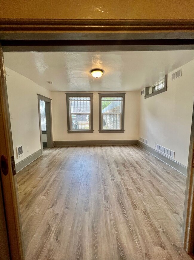 Terrace Arms Apartments
