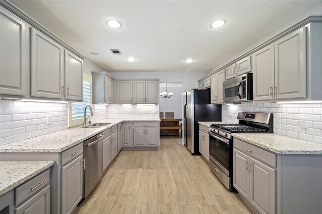 Photo - 18619 Camellia Estates Ln