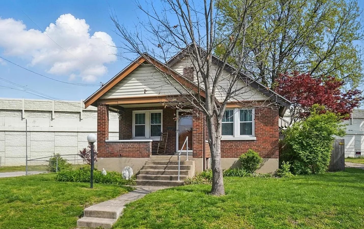 Photo - 198 W Ross Ave House