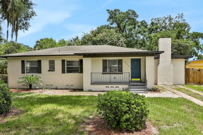 Photo - 3923 Tyndale Dr