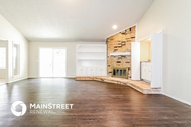 Photo - 1305 Aquarius Rd