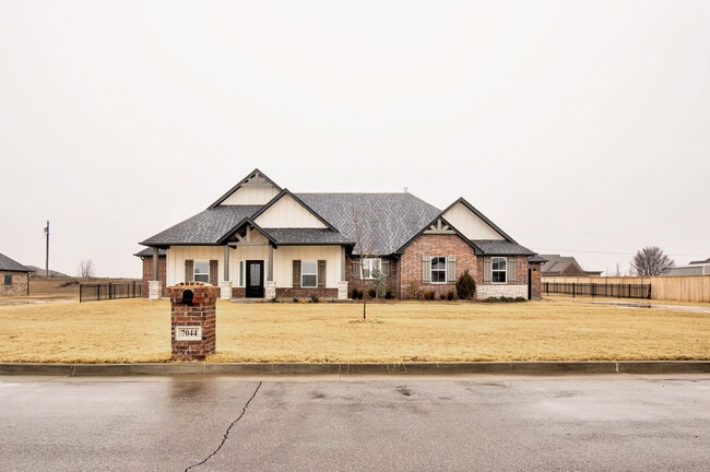 Photo - 7044 Chestnut Ln House