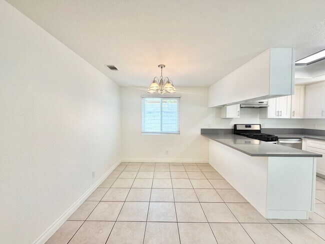Photo - AVAILABLE NOW!! 3 Bedroom/ 2 Bathroom Duplex in Cathedral City! Unit B