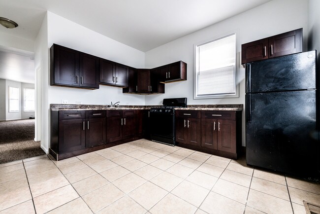 Photo - 1008 N Menard Ave