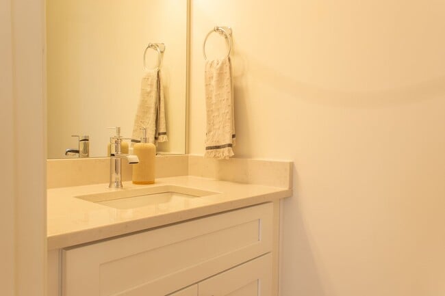 Photo - 5403 Toano Rd