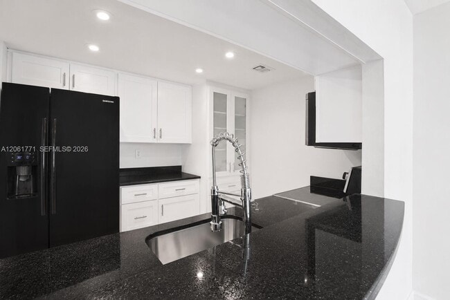 Photo - 7601 E Treasure Dr Unit 1809