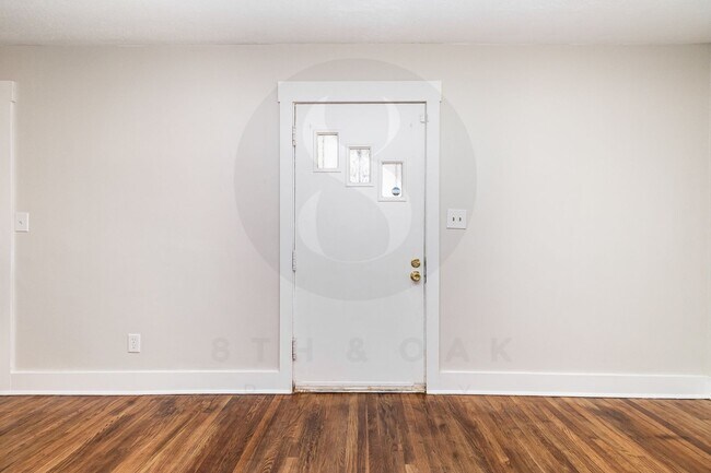 Photo - Charming 3BR/1BA Ranch Home with Fenced Ba...