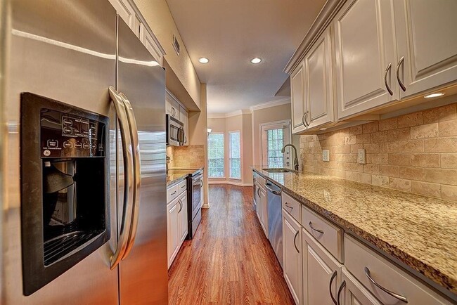 Building Photo - 2350 Westcreek Ln Unit 2213 Rental