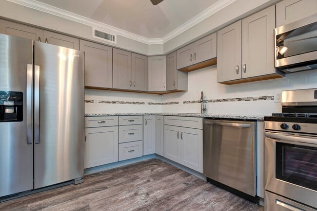 Forest Park Townhomes