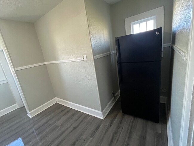 Photo - 2107/2105 central ave Unidad 2105 Central Avenue