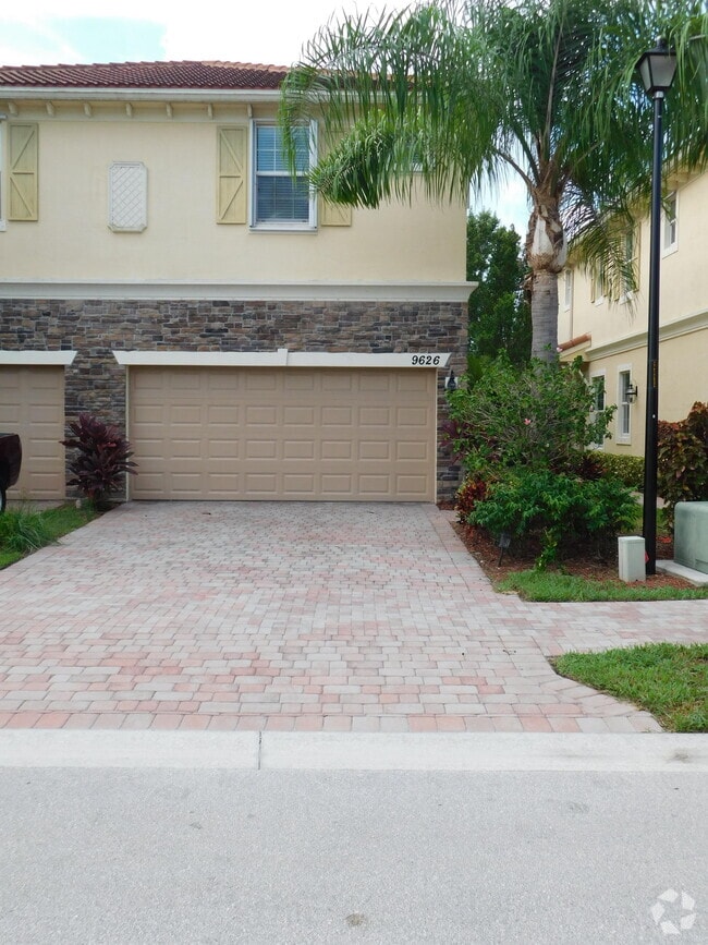 Building Photo - 9626 SW Purple Martin Way Rental