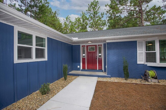 Photo - Gorgeous Fully Renovated 3 bedroom home in the Heart of Whispering Pines