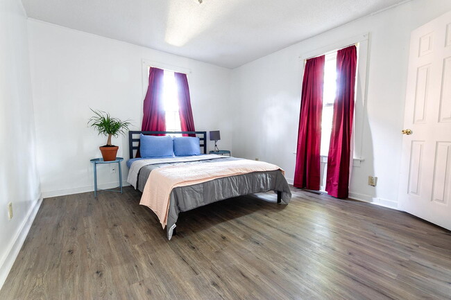 Photo - THE CUSTER| Atlanta home just a 4-minute walk to the bus stop at Willingham Dr @ Colville Ave, of...