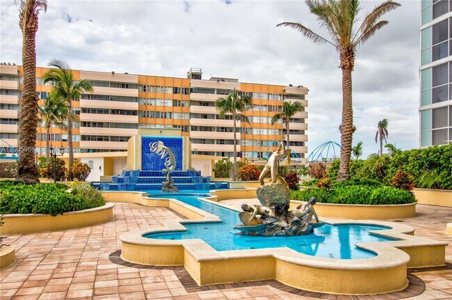 Photo - 7601 E Treasure Dr Unit 1621