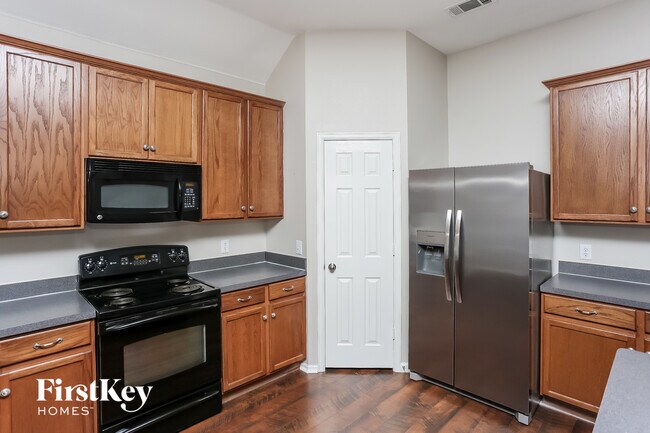 Photo - 2852 Maple Creek Dr