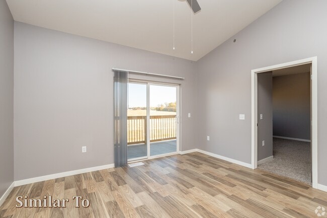 Building Photo - Creekside Heights Apartments, LLC