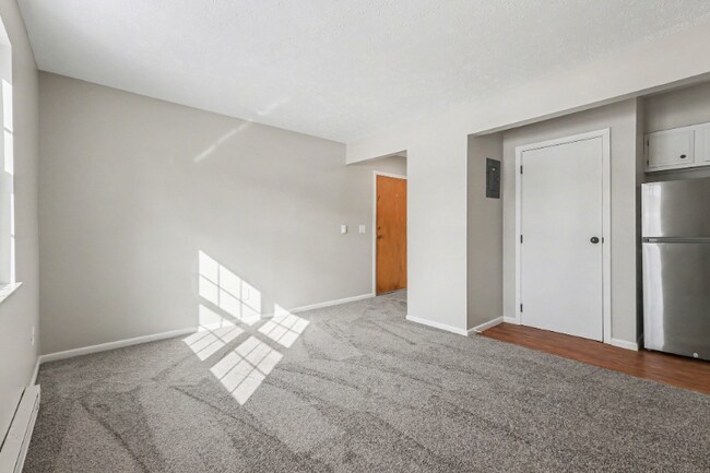 Photo - 4600 Winston Ave Unidad 8