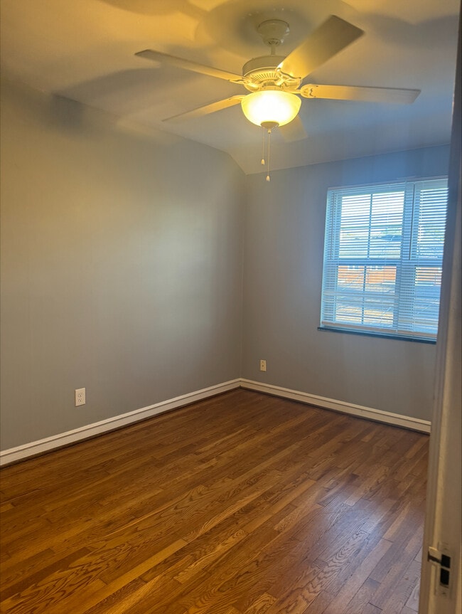 Photo - 1488 W 7th Ave