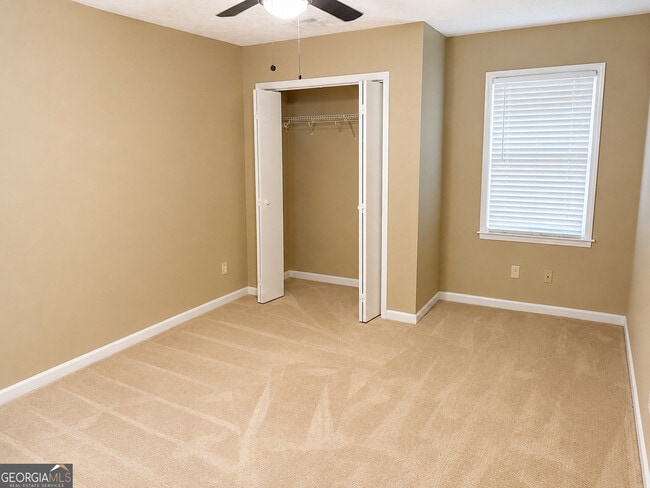 Photo - 1710 Underwood Dr SE