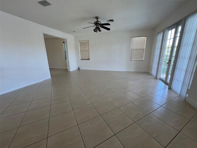 Photo - 4957 SW 167th Ave