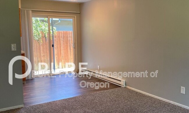 Photo - 1049 SE Walnut St Condominio Unidad #16