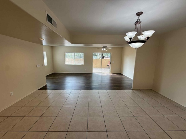 Photo - 500 N Forgeus Ave