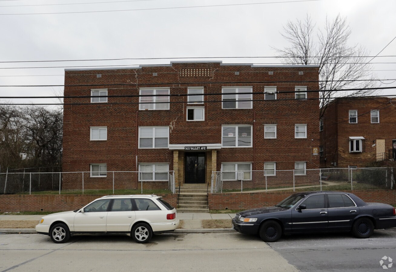 Photo - 503 Valley Ave SE