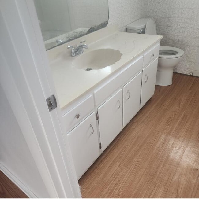 Photo - 2404 Bellevue Dr