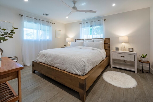 Photo - 1959 SE 25th Ave