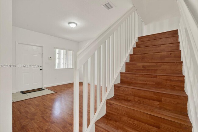 Photo - 8566 SW 214th Way