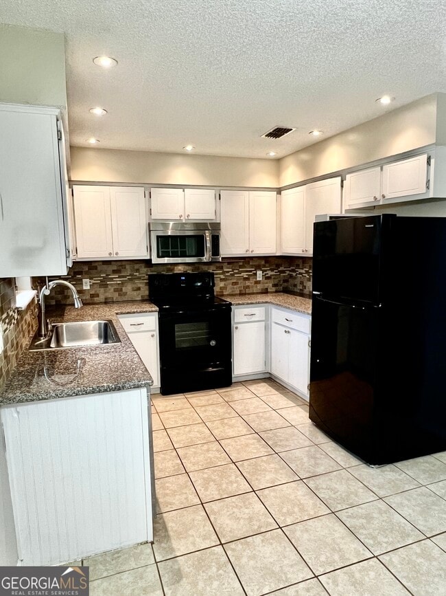 Photo - 130 Tapique Cir